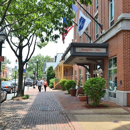Hampton Inn Alexandria/Old Town Ngoại thất bức ảnh
