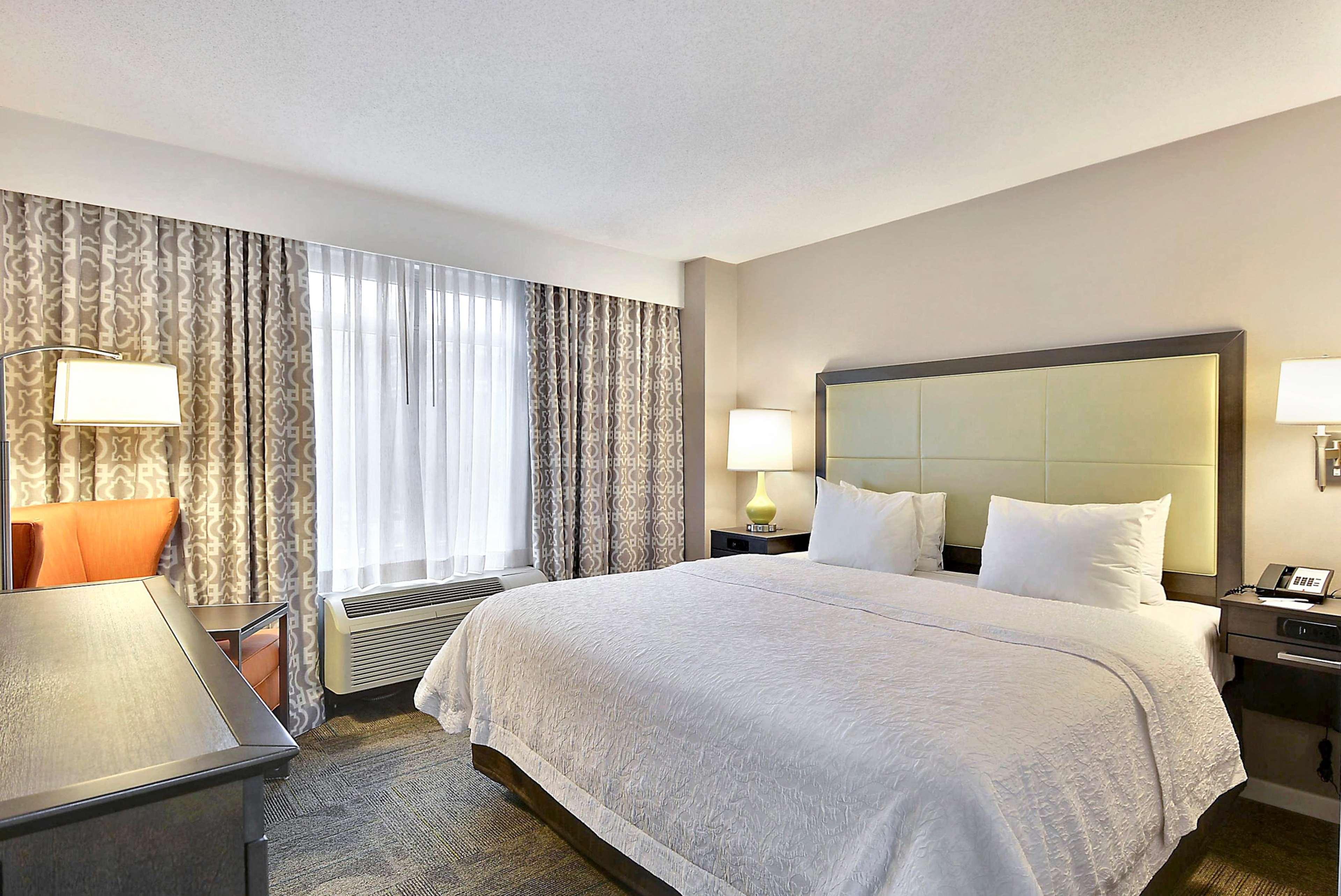 Hampton Inn Alexandria/Old Town Ngoại thất bức ảnh