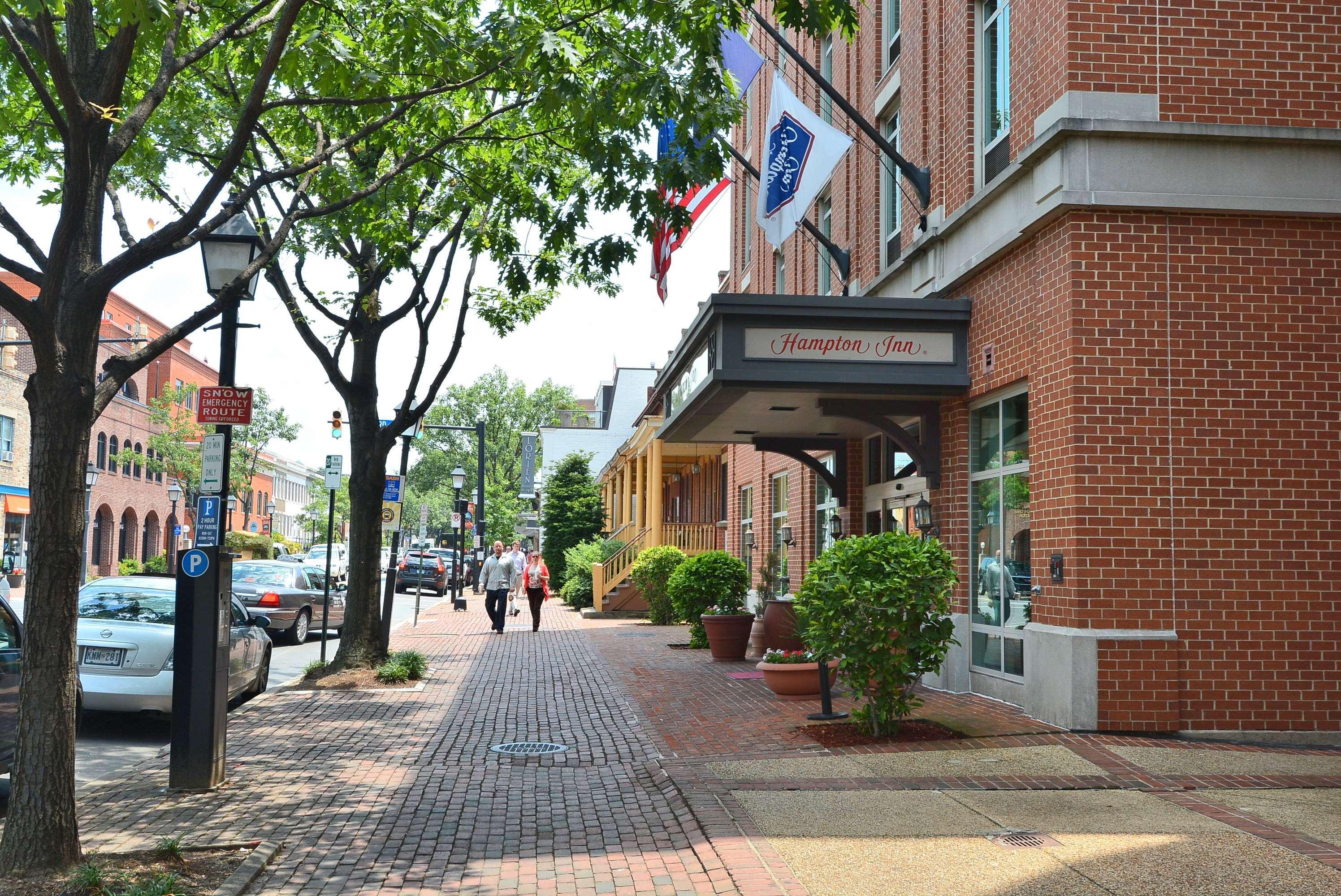 Hampton Inn Alexandria/Old Town Ngoại thất bức ảnh