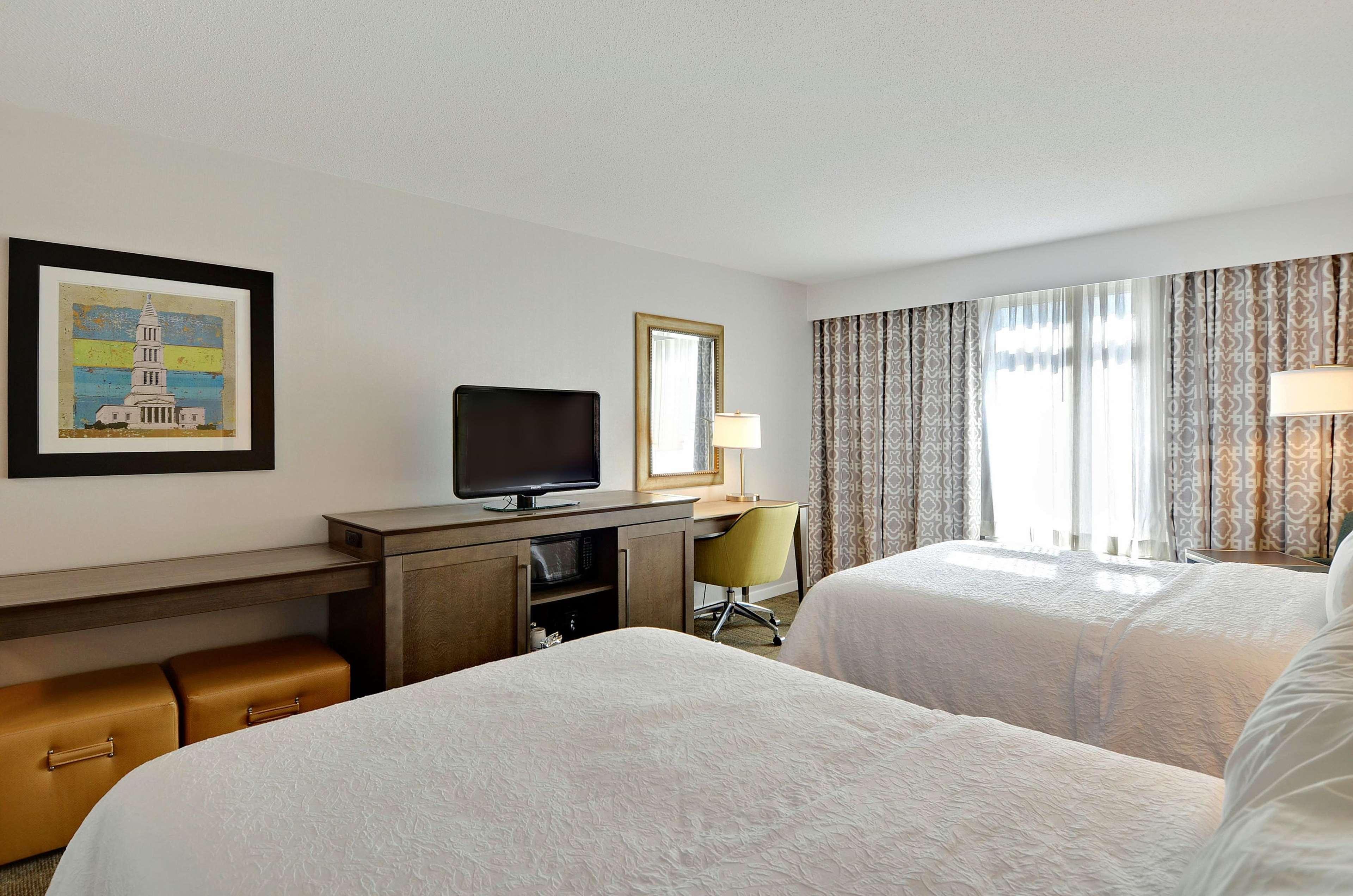 Hampton Inn Alexandria/Old Town Ngoại thất bức ảnh