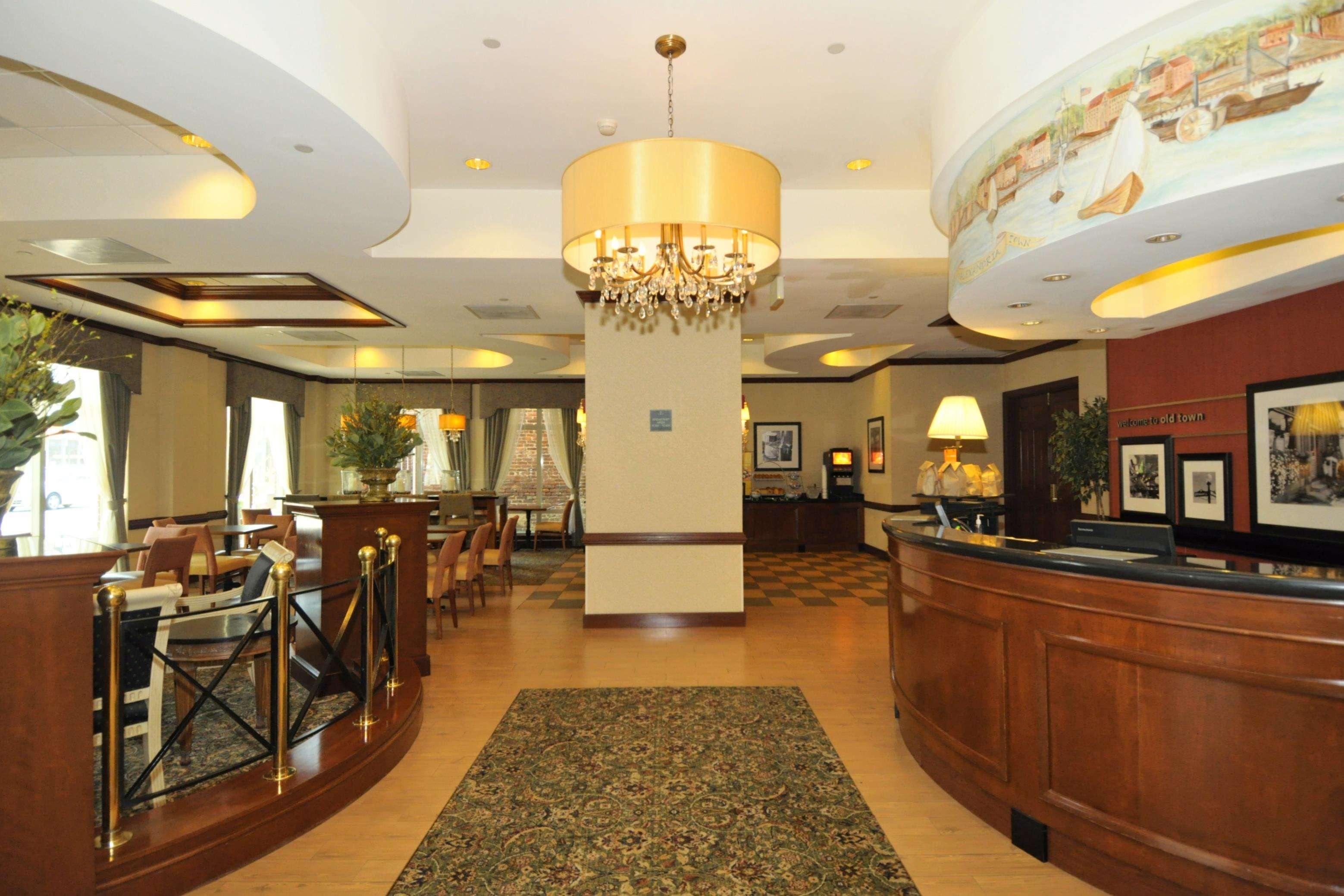 Hampton Inn Alexandria/Old Town Ngoại thất bức ảnh