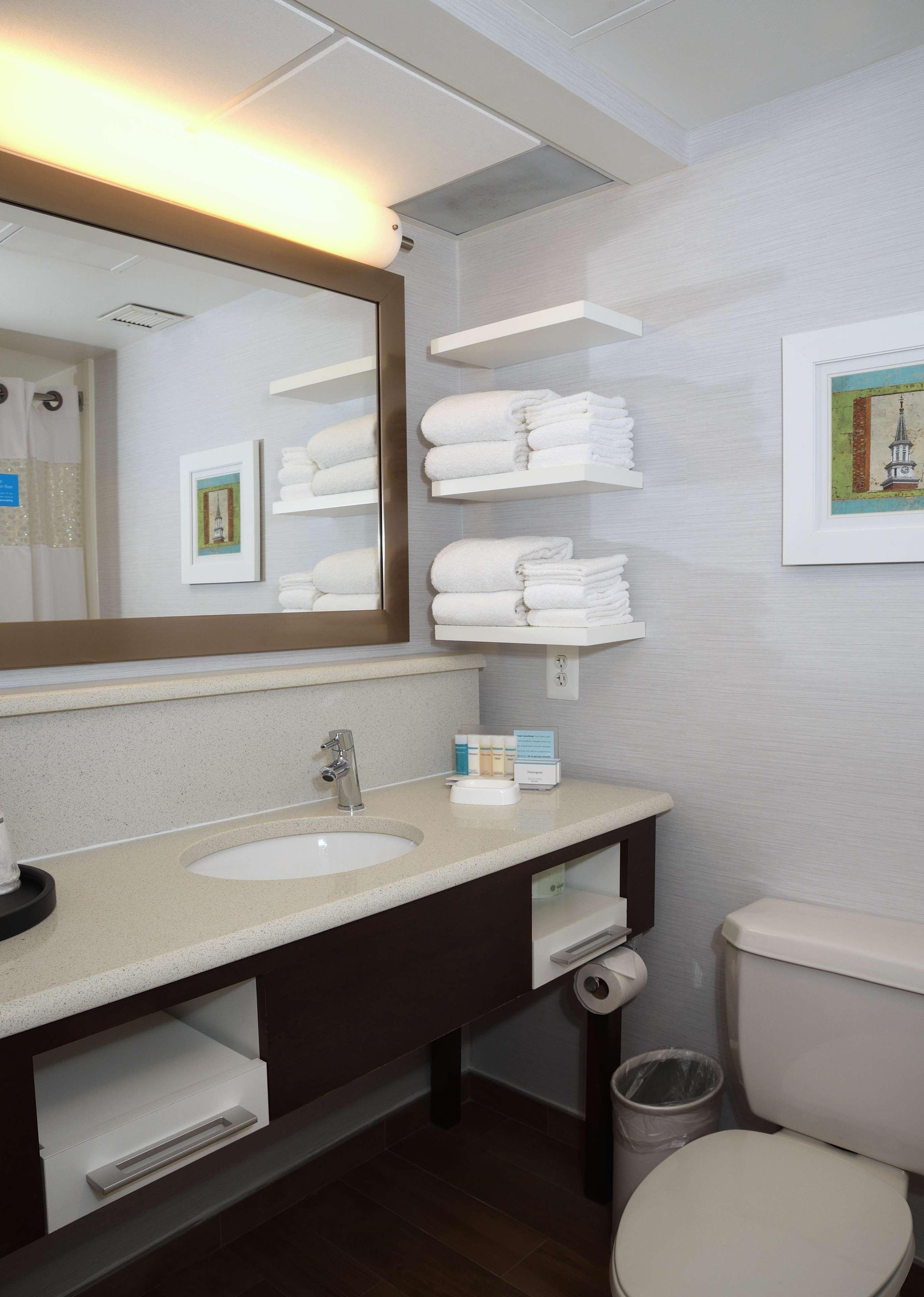 Hampton Inn Alexandria/Old Town Ngoại thất bức ảnh