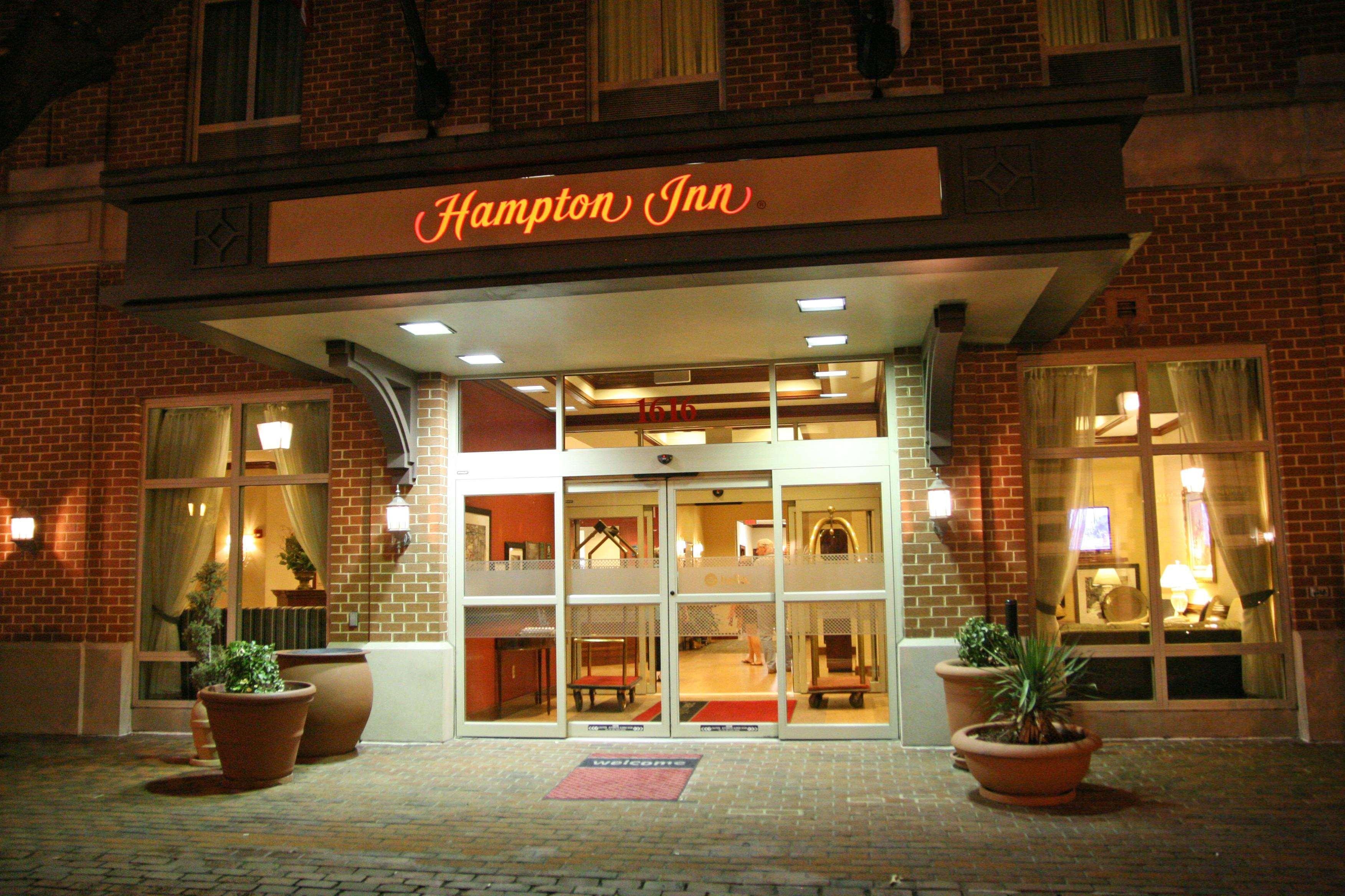 Hampton Inn Alexandria/Old Town Ngoại thất bức ảnh