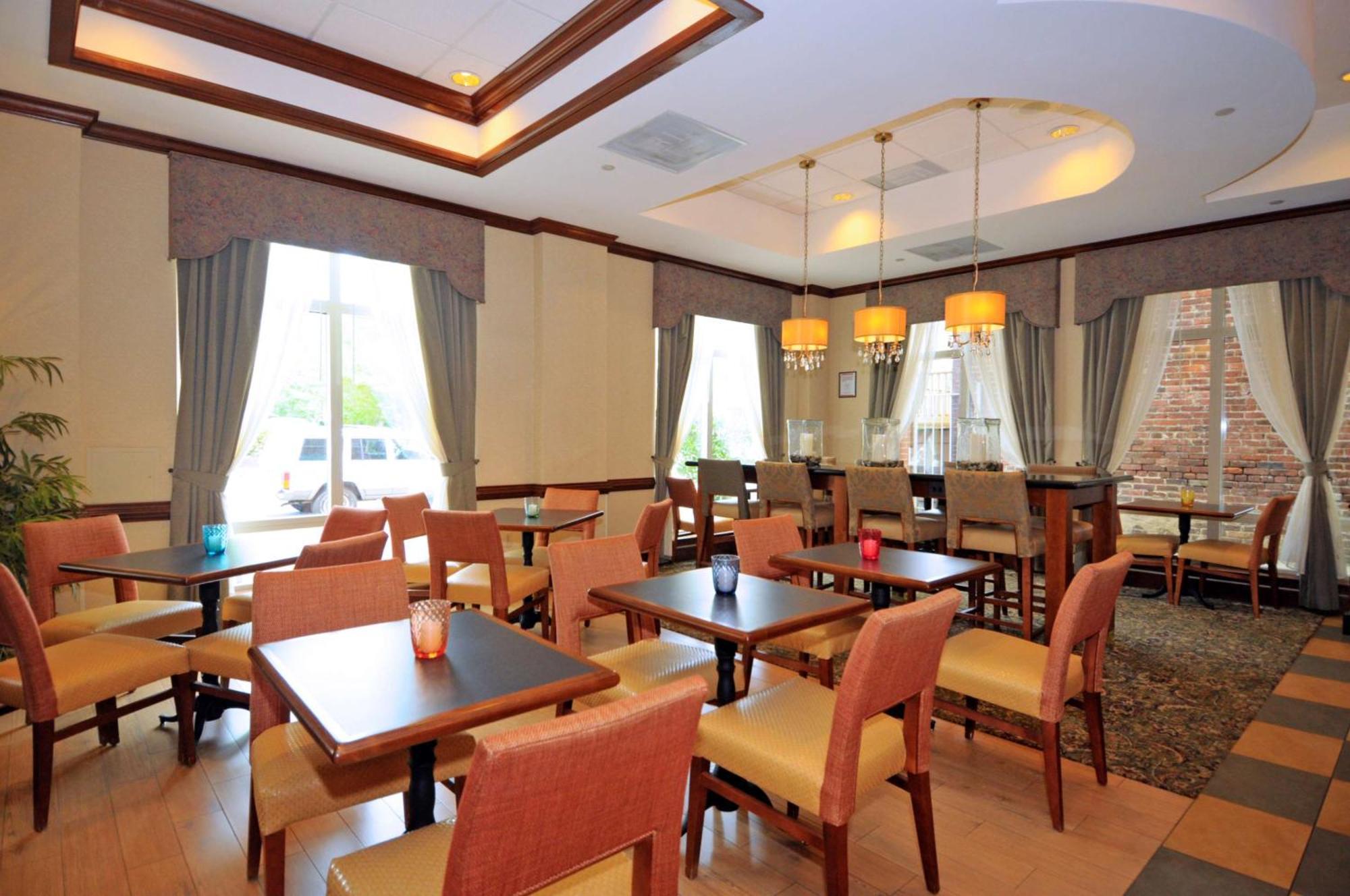 Hampton Inn Alexandria/Old Town Ngoại thất bức ảnh